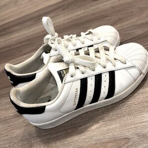 Adidas Superstar
